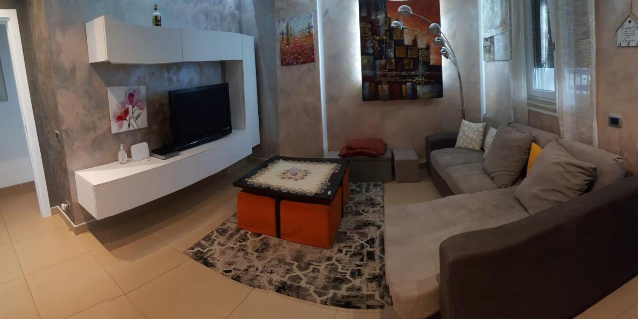 La Casa Di Elena Lägenhet Sannicandro di Bari Exteriör bild